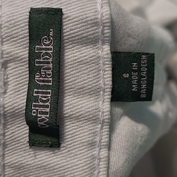 Wild fable white high rise distressed dad jean size 8 - Picture 4 of 5